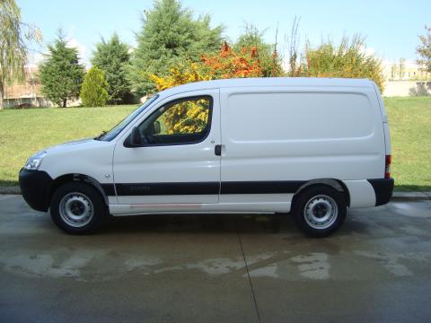 berlingo_first_vu_long_2010_0.jpg